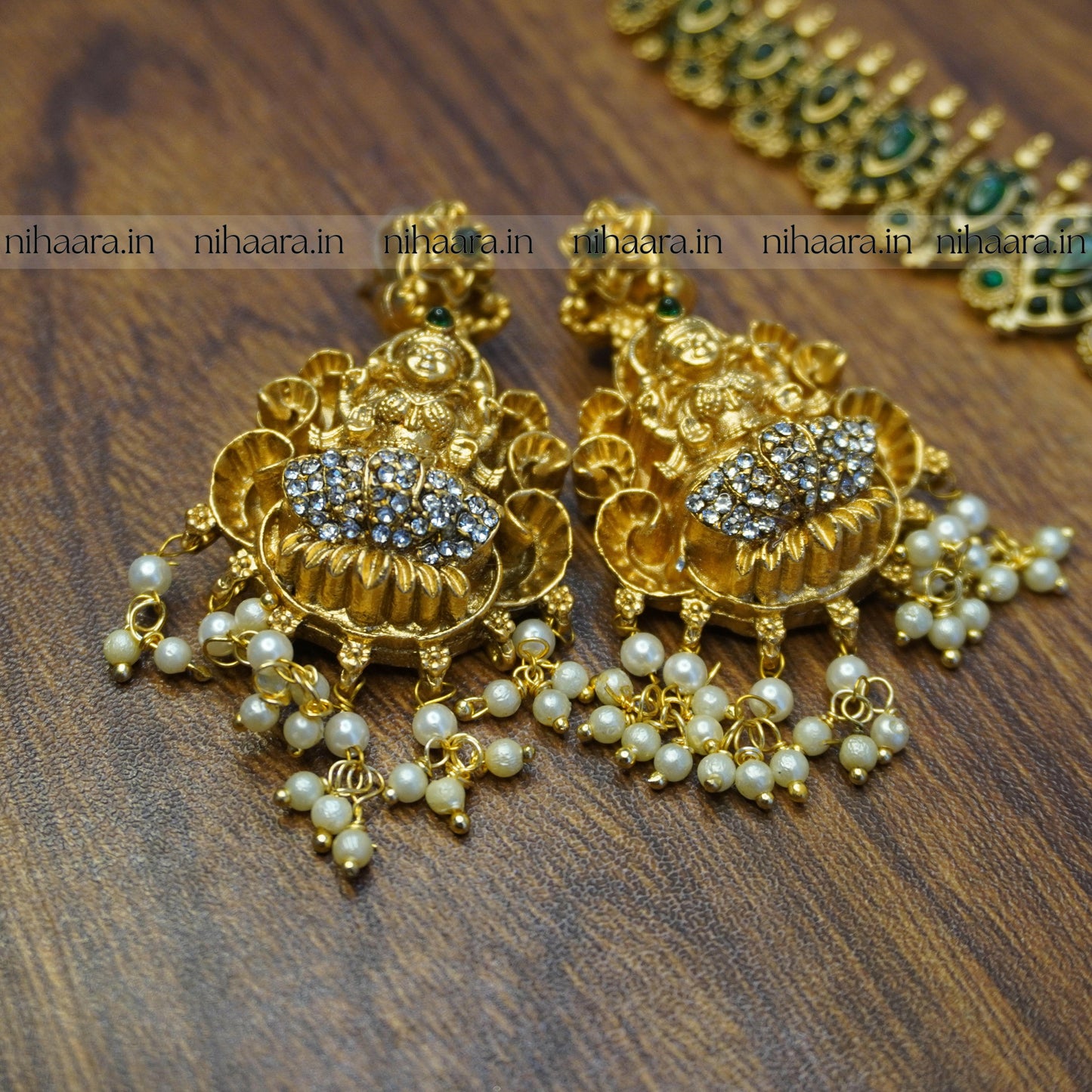 Antique Souparnika Necklace Set - Green NA705