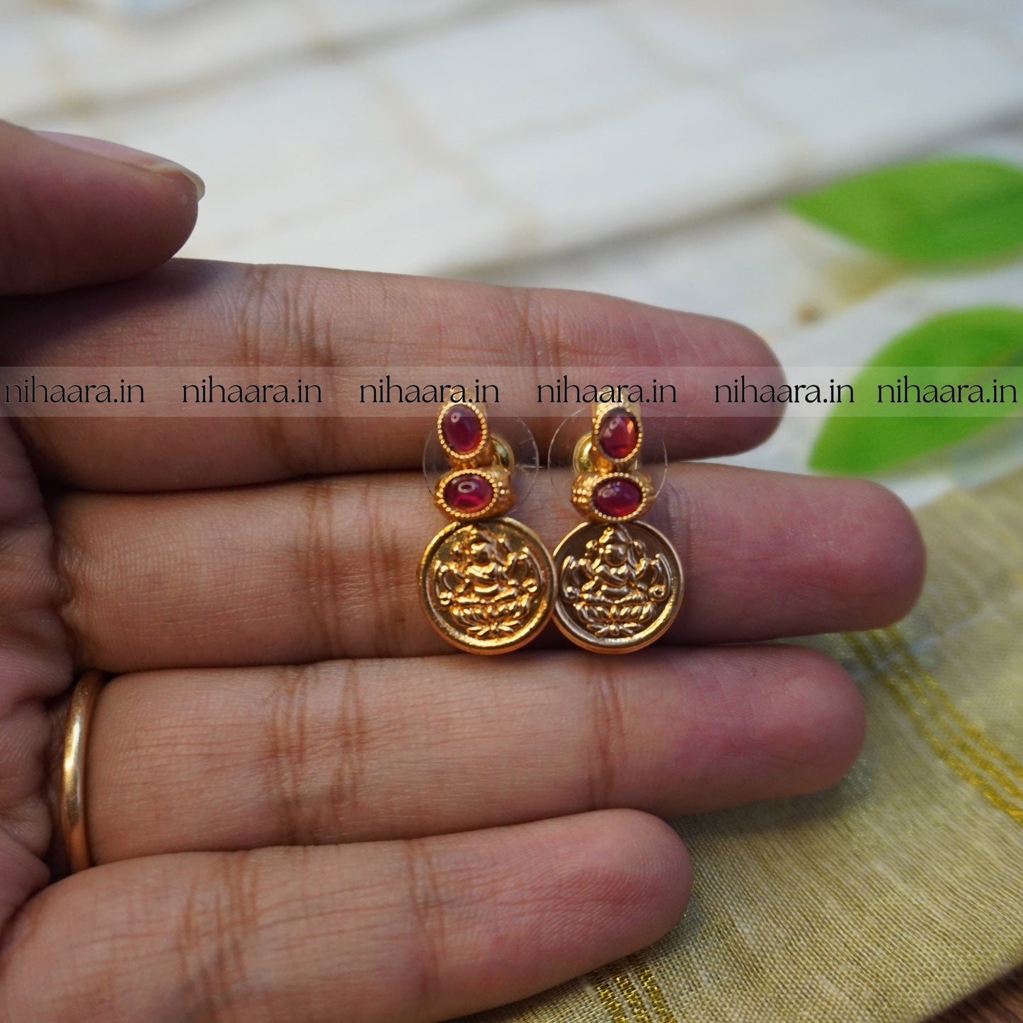 Traditional Antique Lakshmi Coin Necklace Set - Red NA751