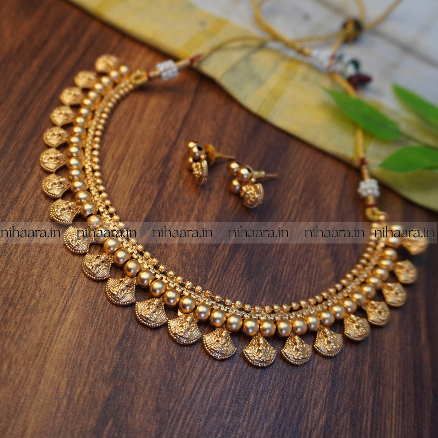 Traditional Gold Devi Necklace Set NA719