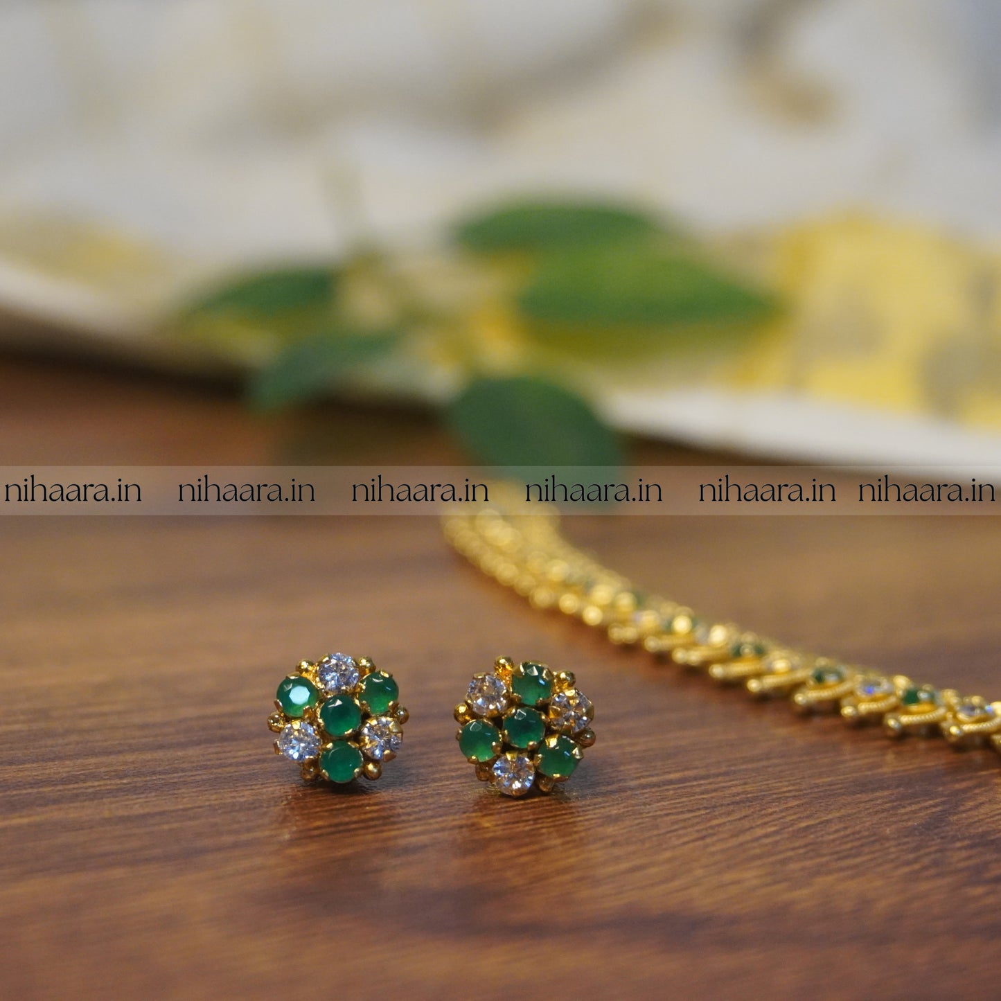 Gold Alankritha Necklace Set - White & Green NA765