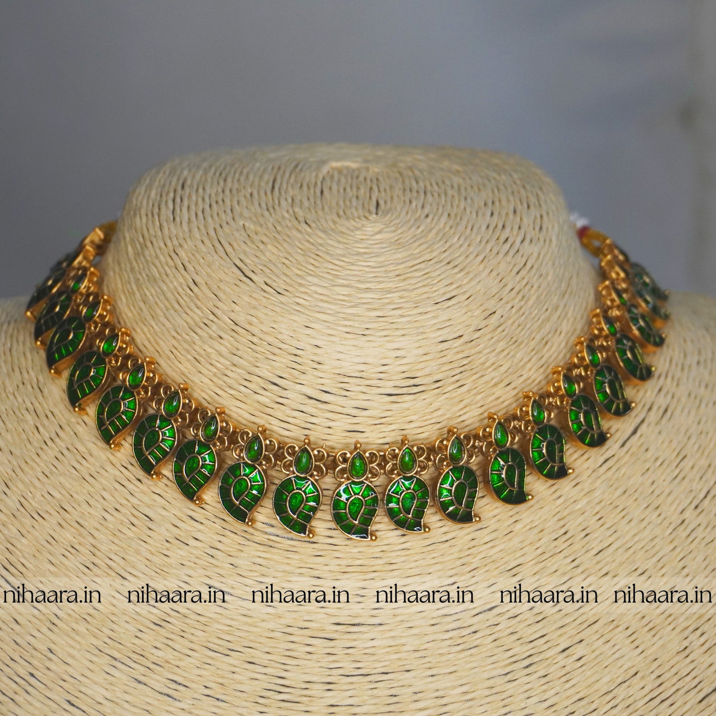 Traditional Gold Aamra Necklace Set - Green NA753