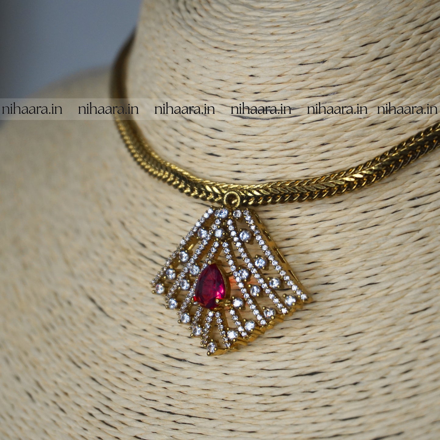 Antique AD Sia Necklace Set Red NA812