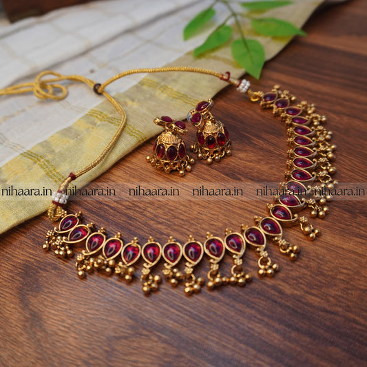 Gold Varsha Kemp Necklace Set - Red NA748