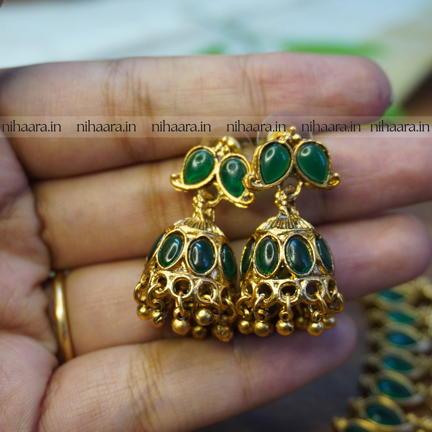 Gold Varsha Kemp Necklace Set - Green NA749