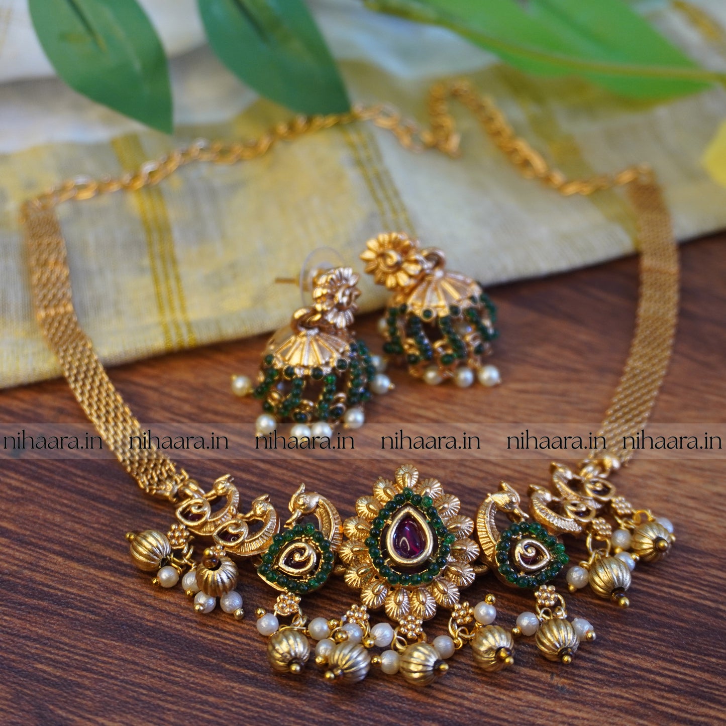 Budget Gold Apsara Choker Set NA731