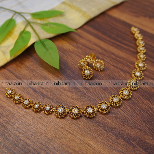 Gold Kamalam Necklace Set - White NA736