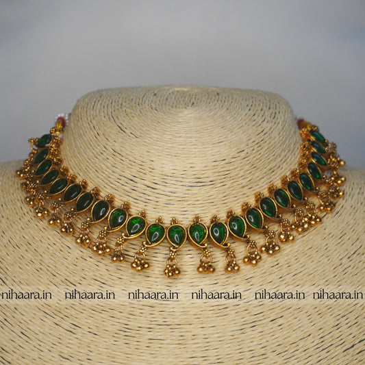 Gold Varsha Kemp Necklace Set - Green NA749